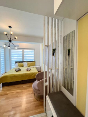 Tote Apartments
